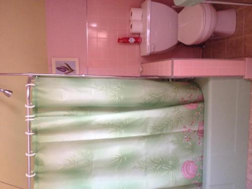 Holiday Lodge Bed And Breakfast Банф Екстериор снимка